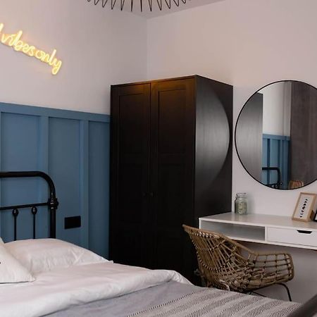 Blue Moon. Cozy Apartment Near Iulius Mall Клуж-Напока Экстерьер фото